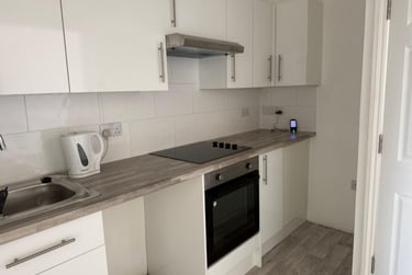 2 bed flat, Houndiscombe Road, North Hill, Plymouth, PL46HQ - Image 2